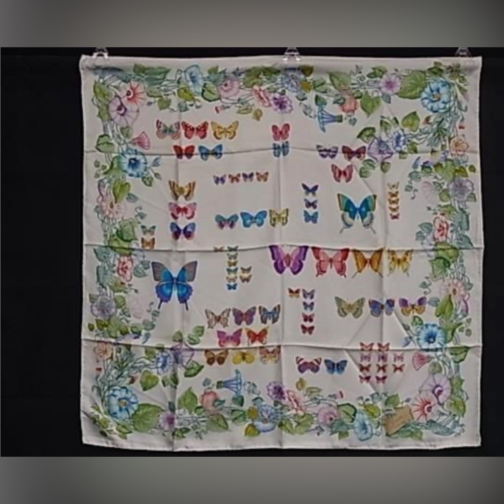 SOLD GUCCI 100% silk butterfly pattern large scarf